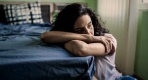 Signs of Low Self Esteem in a Woman